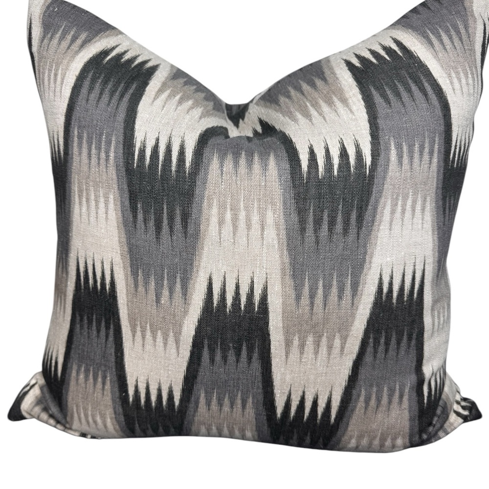 2 THIBAUT STOCKHOLM CHEVRON BALCK AND GREY DESIGNER PILLOWS